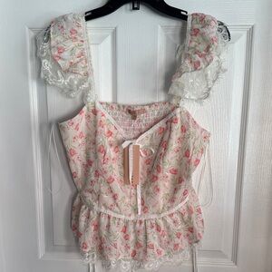 Chic Floral Ruffle Blouse